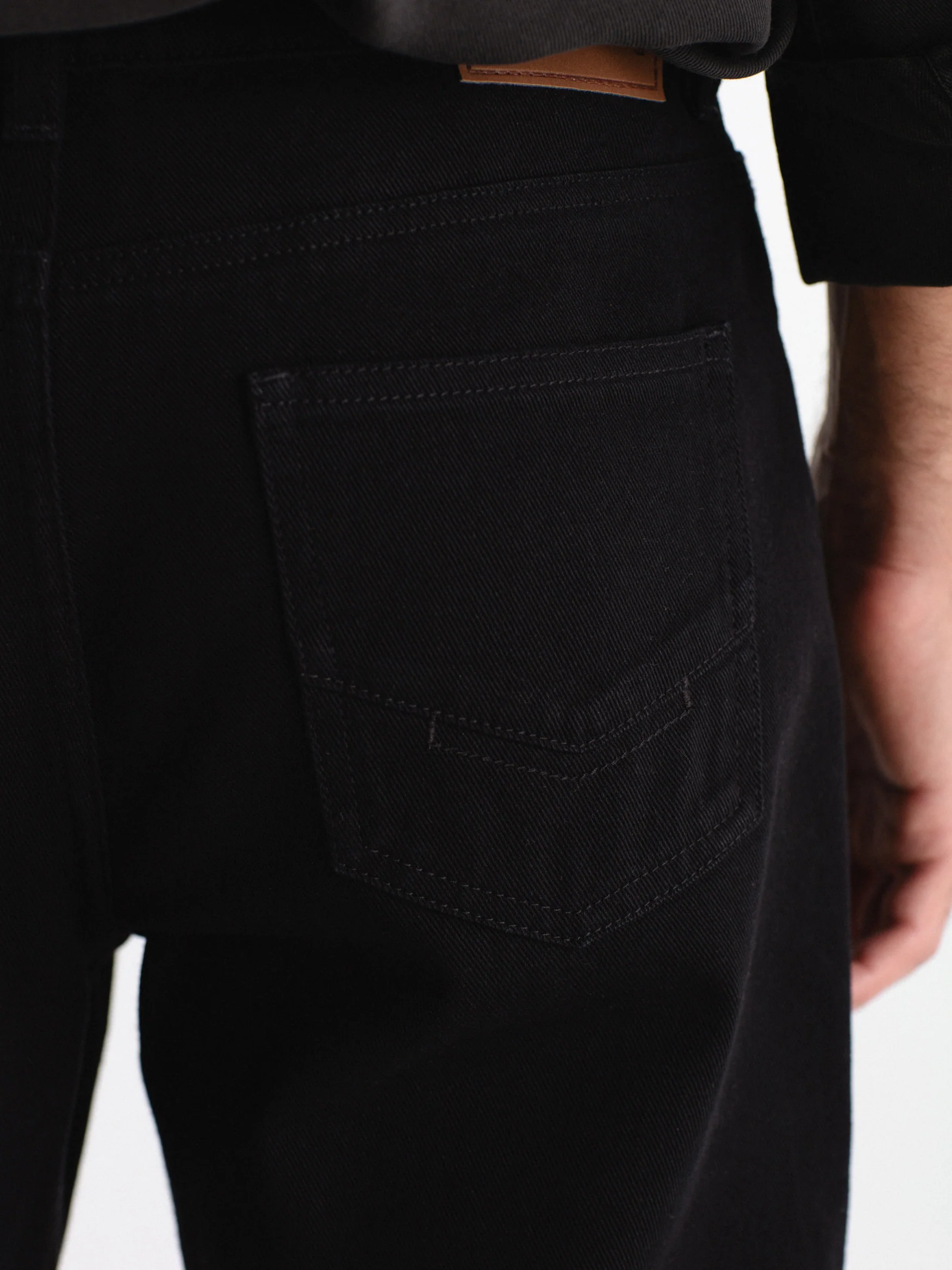 Pantalón cinco bolsillos tapered - Image 7