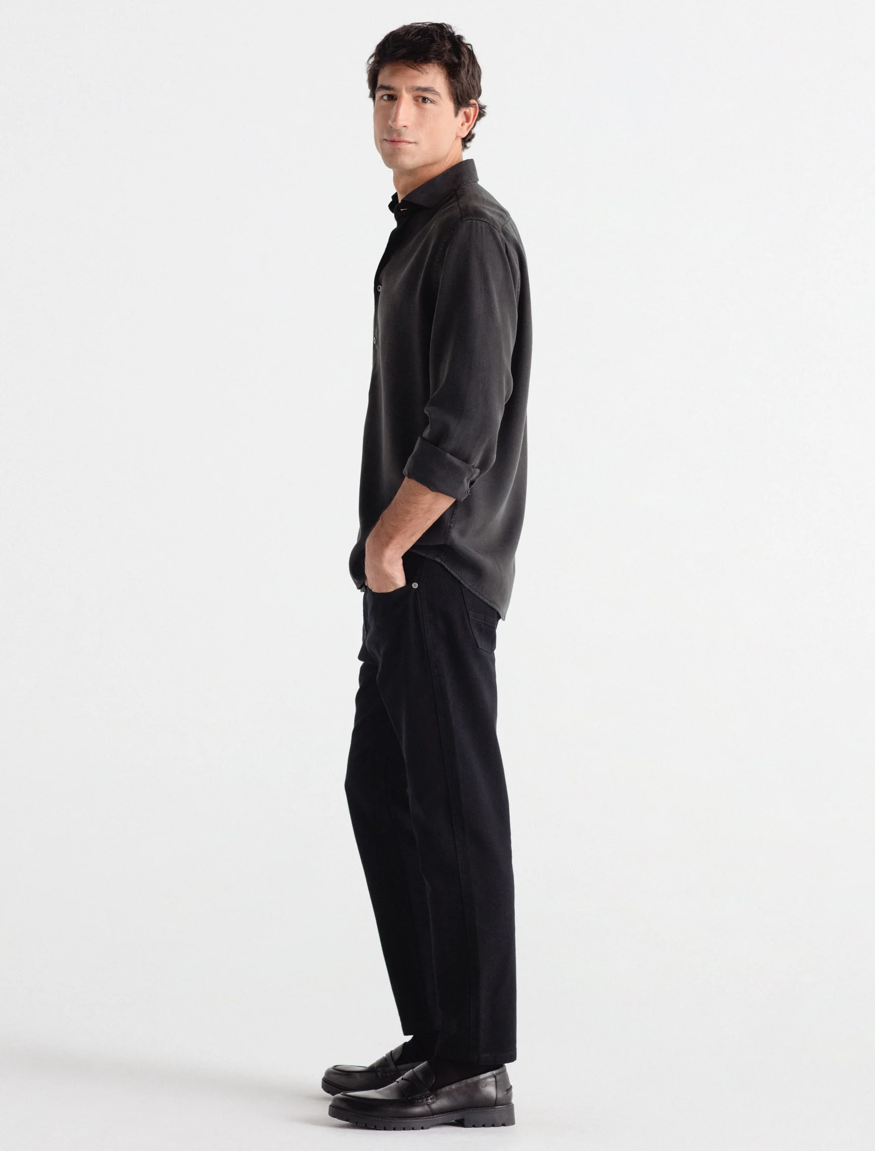 Pantalón cinco bolsillos tapered - Image 8